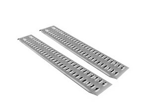 Set med påkörningsramper för 3-axliga bilsläp